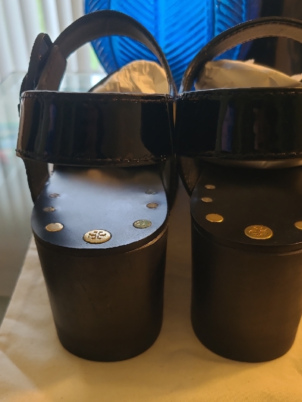 Tory Burch Black Patent Mary Jane Clogs w/Gold Stud - Picture 5 of 7